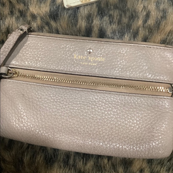 KATE SPADE WRISTLET + 2 MORE - Picture 3 of 13